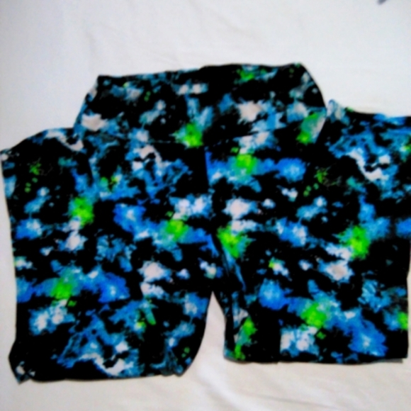 No Boundaries Pants - No Boundaries Cropped Nebula leggings